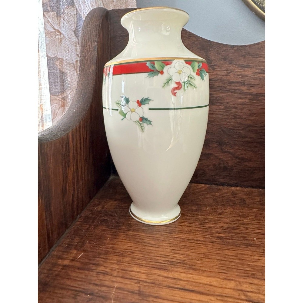 Pfaltzgraff Christmas Yuletide Flower Bud Vase Bone China Made in USA Gold Rim